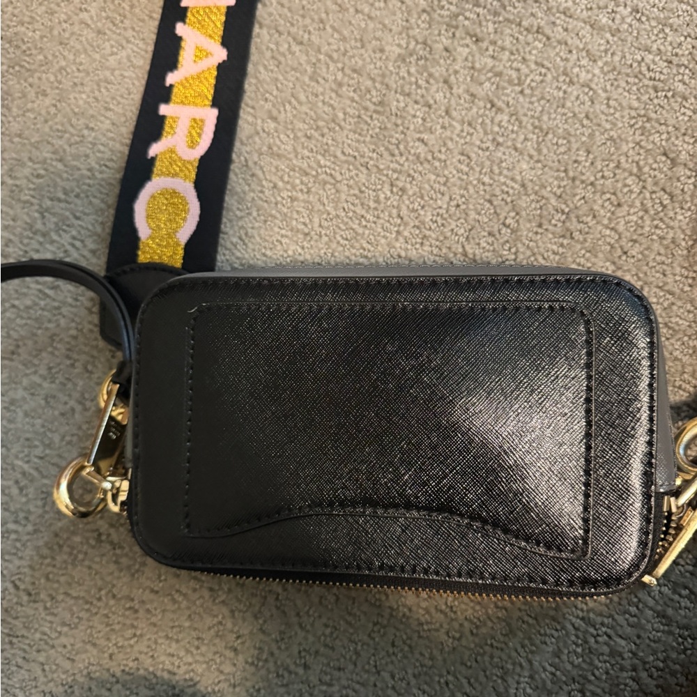 Marc Jacobs Black Crossbody Camera Bag with Gold Hardware - Picture 4 of 4